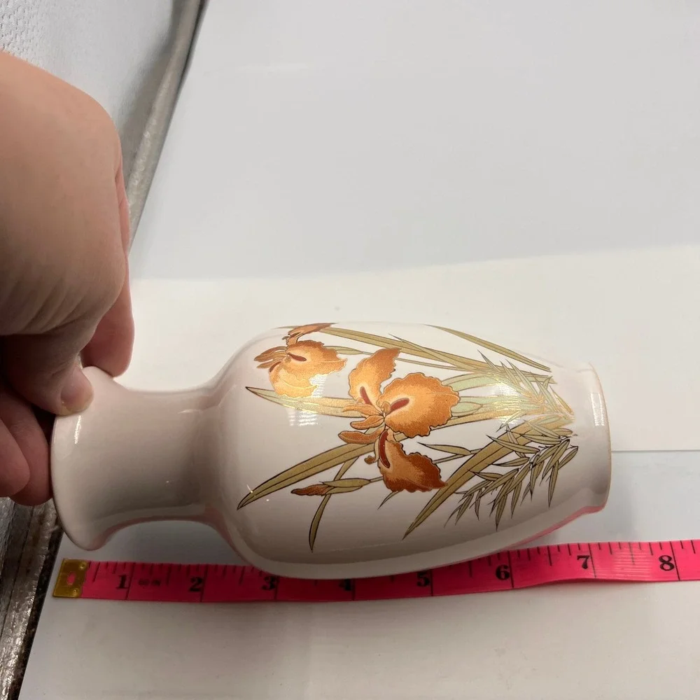 Fine China Japan Vintage Porcelain Bud Vase Floral Iris Gold Trim 6.5‎ Inch